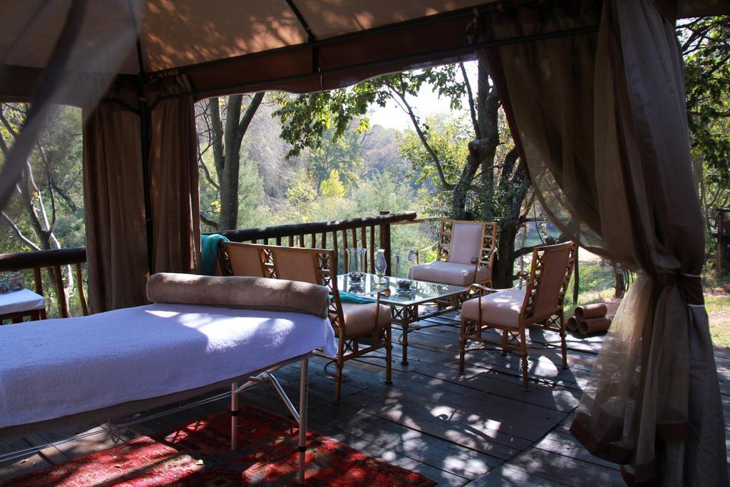 Hornbill Lodge มากาลีสเบิร์ก ภายนอก รูปภาพ