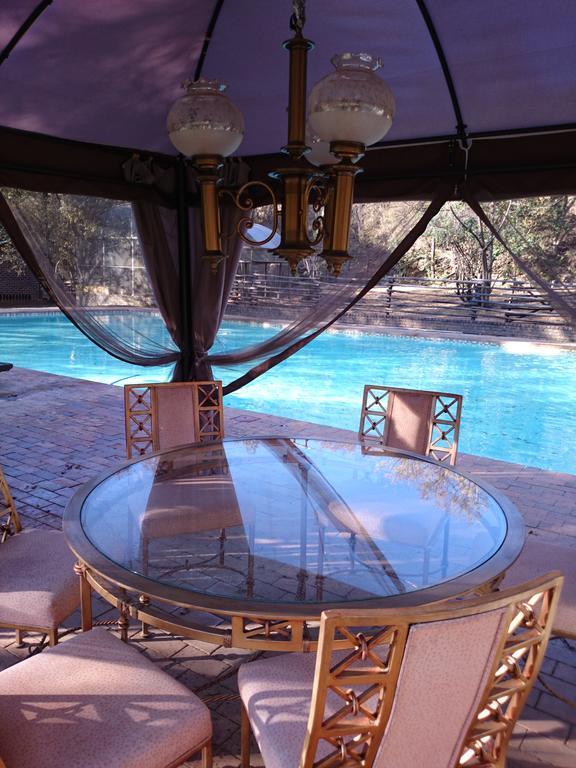 Hornbill Lodge มากาลีสเบิร์ก ภายนอก รูปภาพ