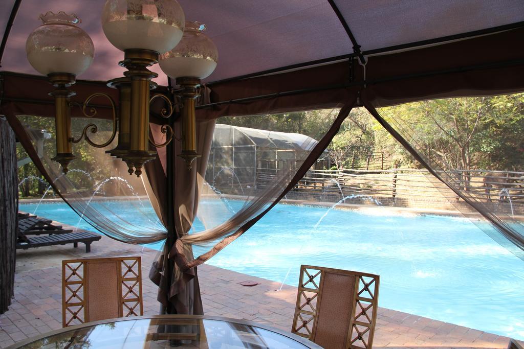 Hornbill Lodge มากาลีสเบิร์ก ภายนอก รูปภาพ