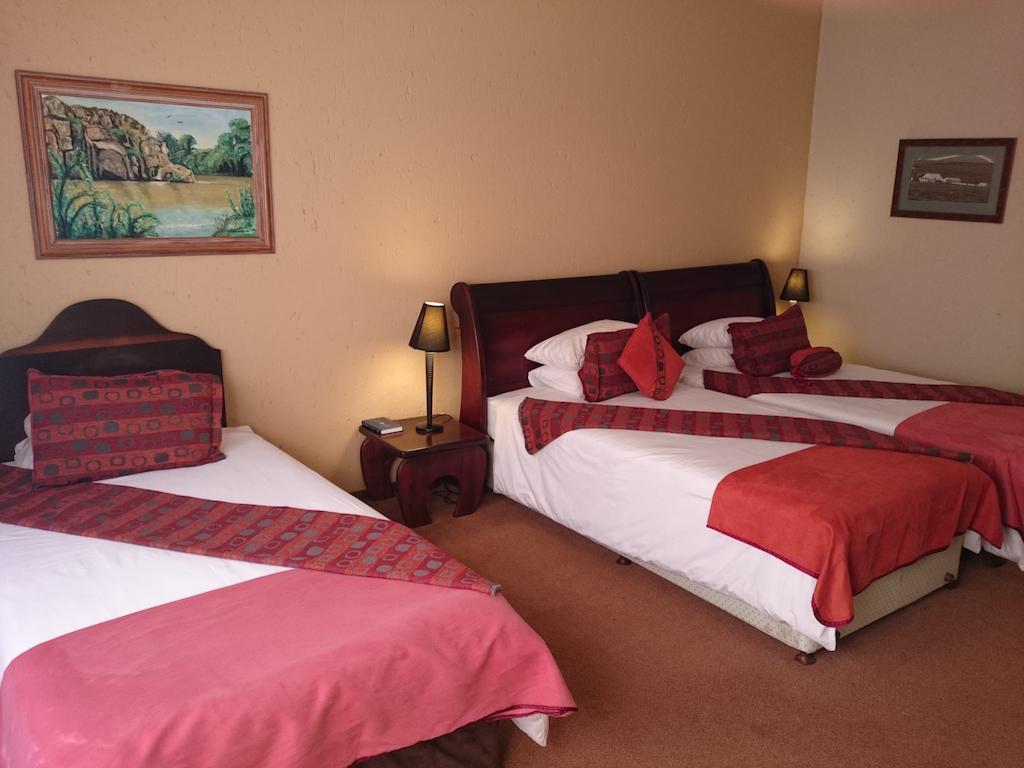 Hornbill Lodge มากาลีสเบิร์ก ห้อง รูปภาพ
